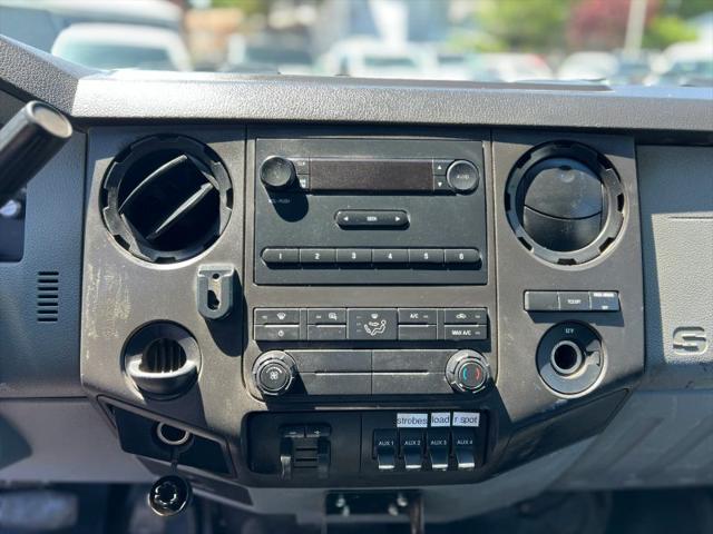 2012 Ford F-550 XL