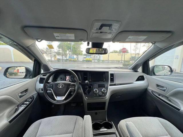 2018 Toyota Sienna LE 8 Passenger