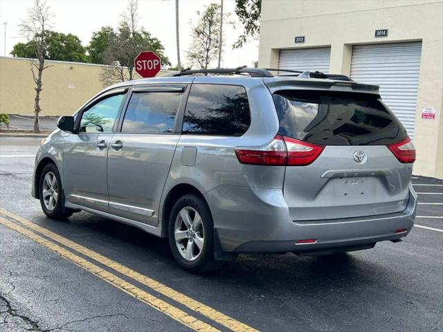 2018 Toyota Sienna LE 8 Passenger