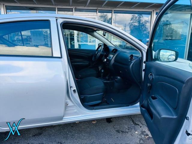 2019 Nissan Versa 1.6 S+