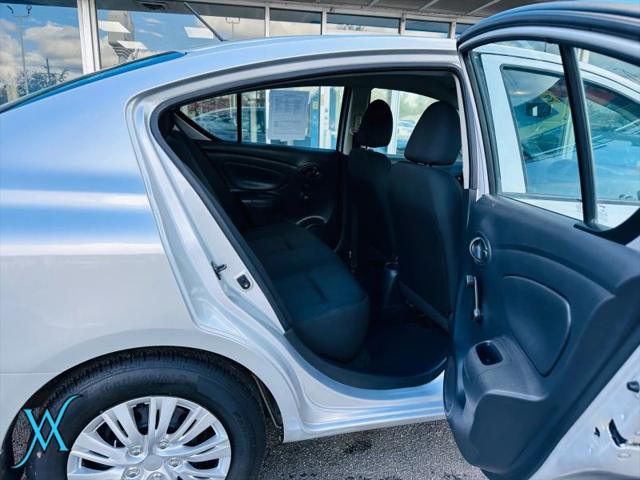 2019 Nissan Versa 1.6 S+