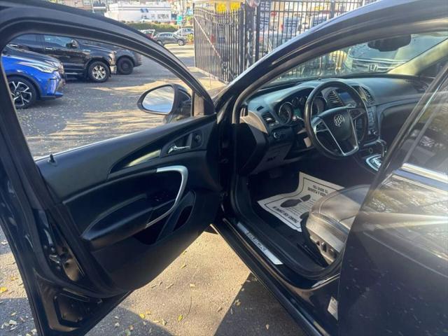 2012 Buick Regal Premium 1