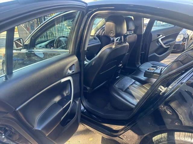 2012 Buick Regal Premium 1