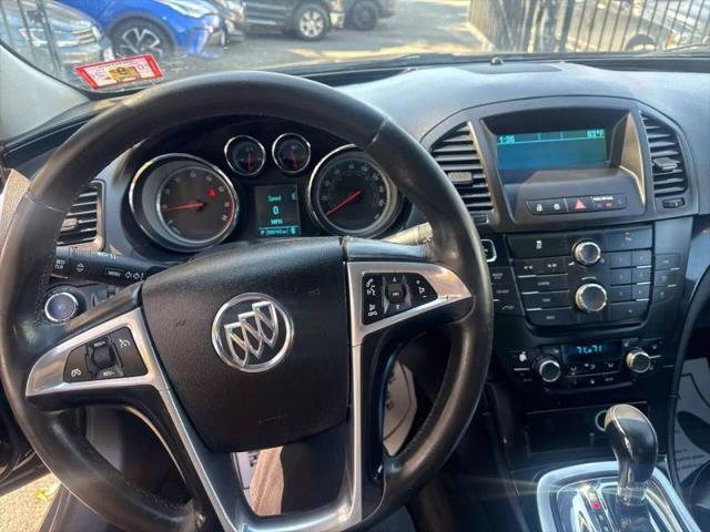 2012 Buick Regal Premium 1