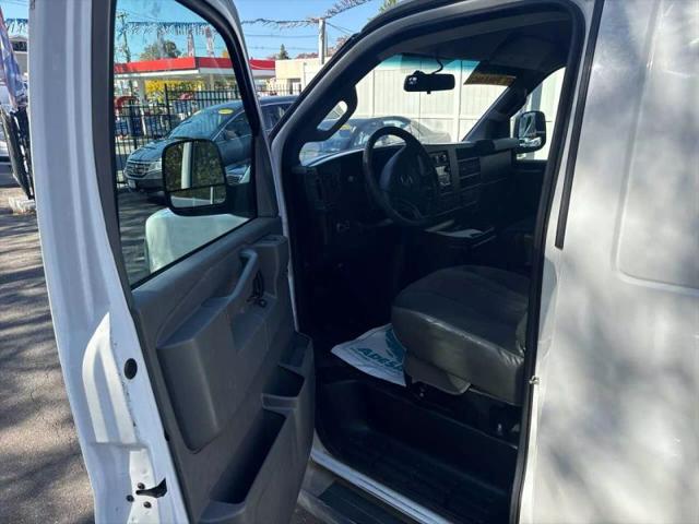 2018 GMC Savana 2500 Work Van