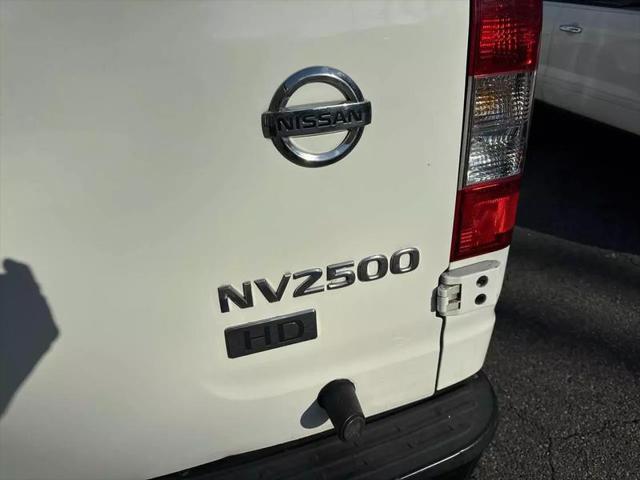 2018 Nissan 2500 S V6