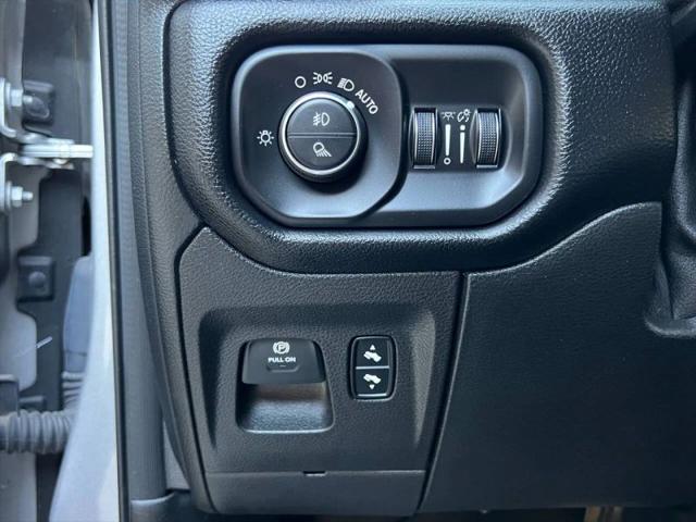 2020 Ram 1500 Laramie Crew Cab 4x4 5'7" Box