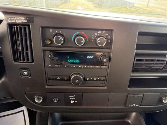 2022 Chevrolet Express Cargo Van RWD 2500 Regular Wheelbase WT