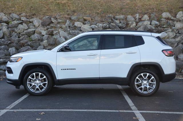 2022 Jeep Compass Latitude Lux 4x4