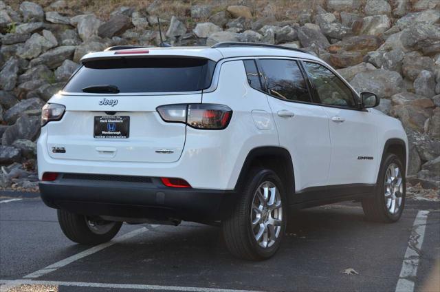 2022 Jeep Compass Latitude Lux 4x4