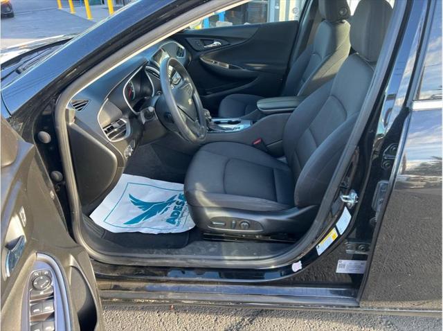 2022 Chevrolet Malibu FWD LT