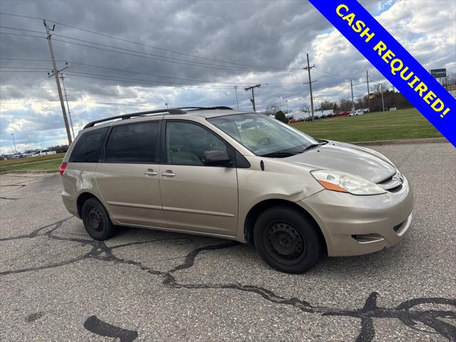 Used 2009 Toyota Sienna For Sale in Waterford Twp, MI