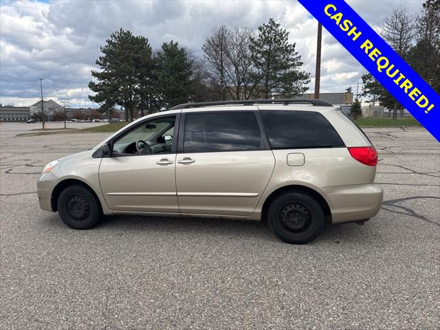 Used 2009 Toyota Sienna For Sale in Waterford Twp, MI