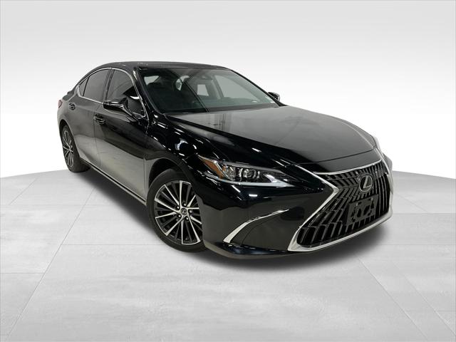 2023 Lexus ES 250