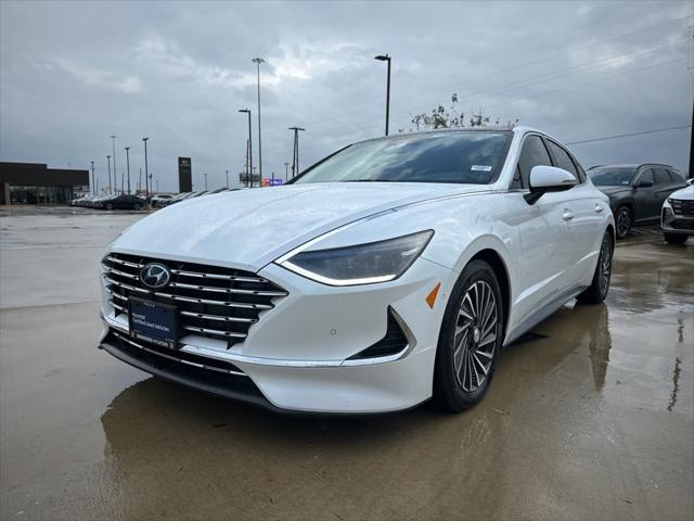 2022 Hyundai Sonata Hybrid