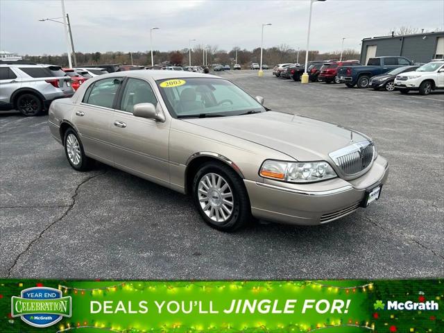 2003 Lincoln Town Car