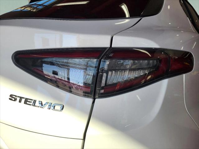 2025 Alfa Romeo Stelvio Sprint AWD