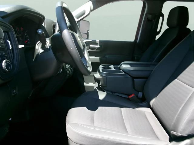 2024 Chevrolet Silverado 2500HD 4WD Crew Cab Standard Bed Custom