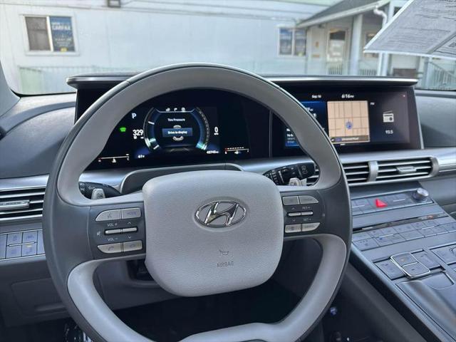 2021 Hyundai NEXO Blue