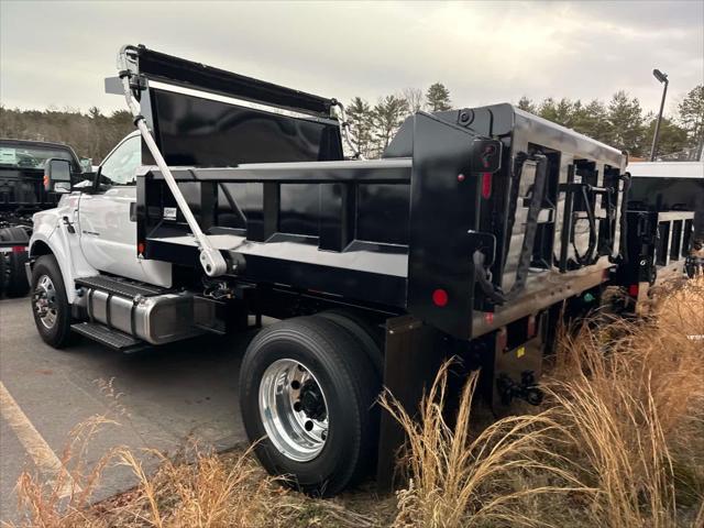 2025 Ford F-750 SUPER DUTY