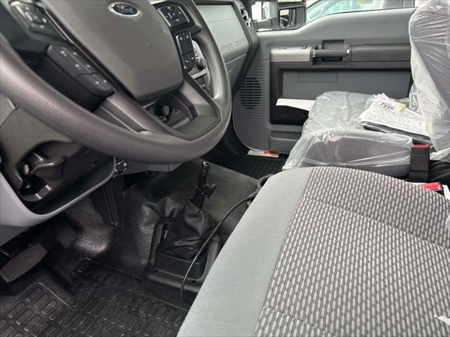 2025 Ford F-750 SUPER DUTY