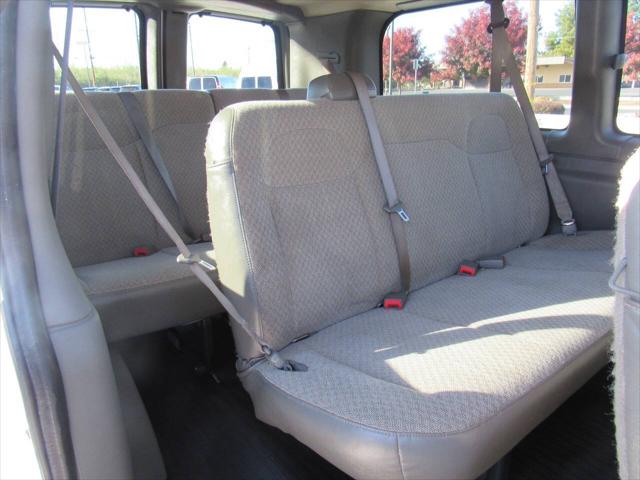 2017 Chevrolet Express LS