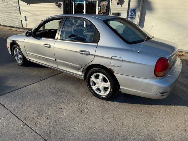 2000 Hyundai Sonata GL