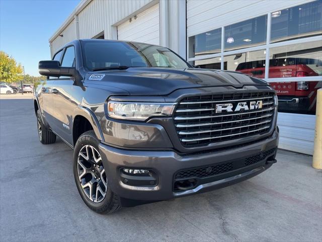 2025 RAM Ram 1500 RAM 1500 LARAMIE CREW CAB 4X4 57 BOX