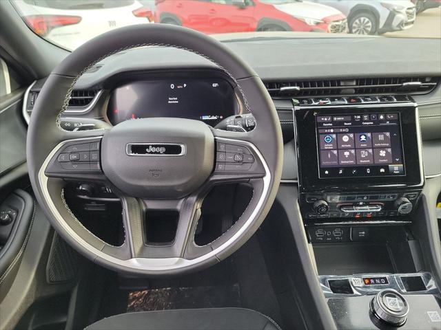 2025 Jeep Grand Cherokee GRAND CHEROKEE ALTITUDE 4X2