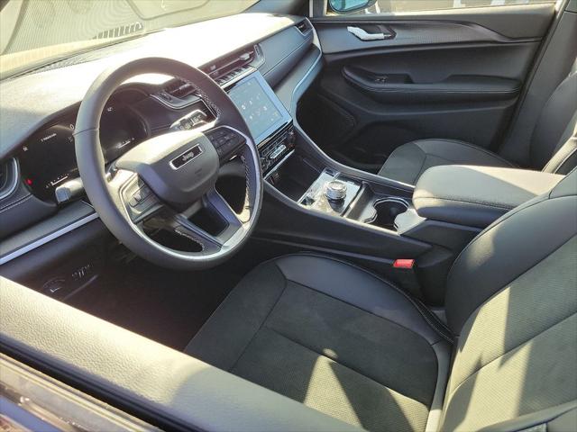2025 Jeep Grand Cherokee GRAND CHEROKEE ALTITUDE 4X2
