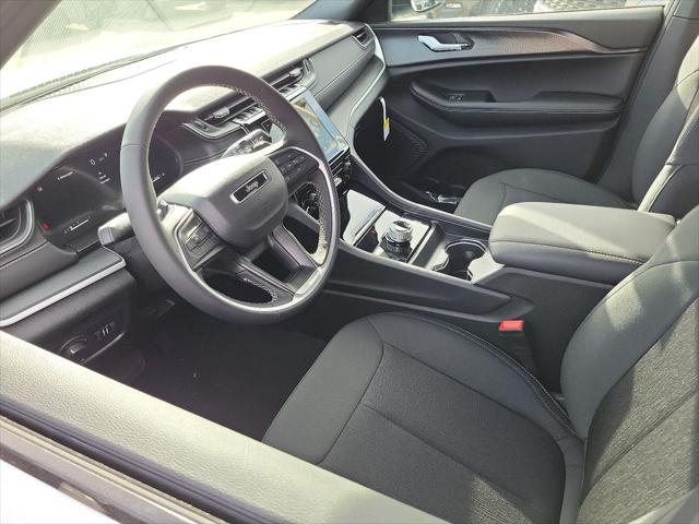 2025 Jeep Grand Cherokee GRAND CHEROKEE L LAREDO X 4X2