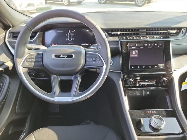 2025 Jeep Grand Cherokee GRAND CHEROKEE L LAREDO X 4X2