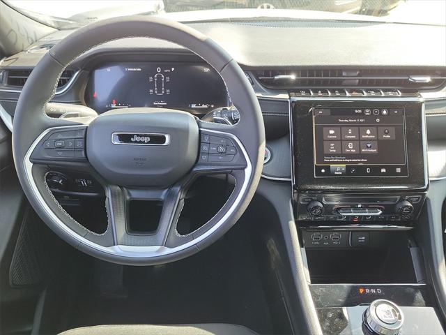 2025 Jeep Grand Cherokee GRAND CHEROKEE L LAREDO X 4X2