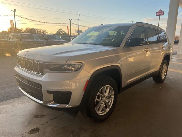 2025 Jeep Grand Cherokee GRAND CHEROKEE L LAREDO X 4X4