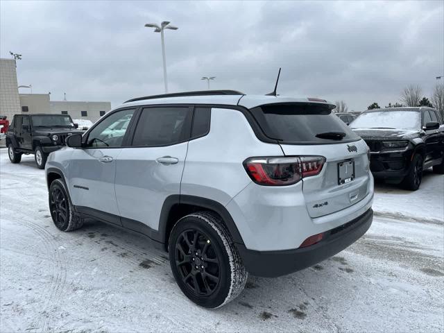 2025 Jeep Compass COMPASS LATITUDE 4X4