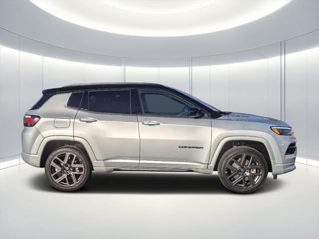 2025 Jeep Compass COMPASS LIMITED 4X4