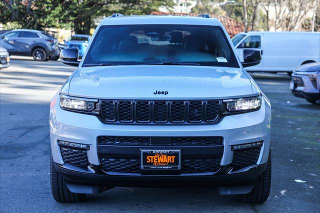 2025 Jeep Grand Cherokee GRAND CHEROKEE L LIMITED 4X4