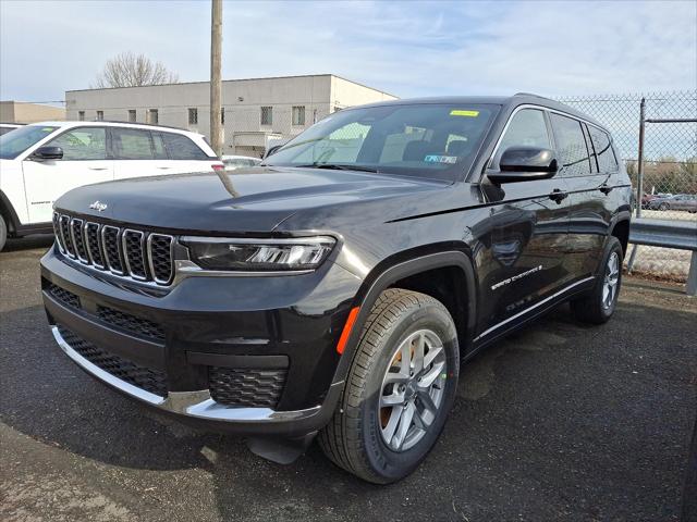 2025 Jeep Grand Cherokee GRAND CHEROKEE L LAREDO X 4X4