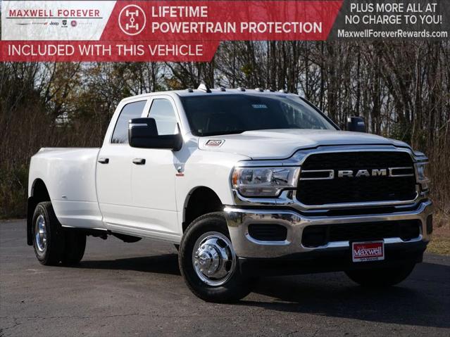 2024 RAM Ram 3500 RAM 3500 TRADESMAN CREW CAB 4X4 8 BOX