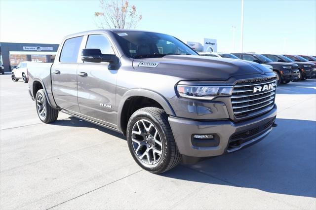 2025 RAM Ram 1500 RAM 1500 LARAMIE CREW CAB 4X4 57 BOX