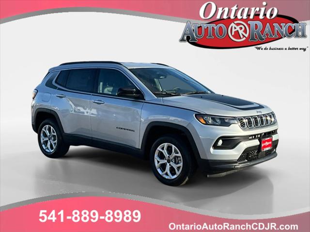 2025 Jeep Compass COMPASS LATITUDE 4X4