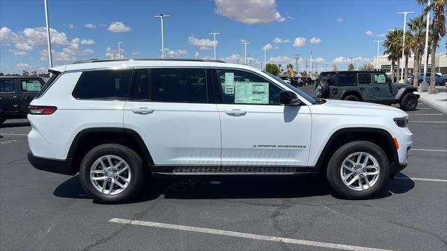 2025 Jeep Grand Cherokee GRAND CHEROKEE L LAREDO X 4X4