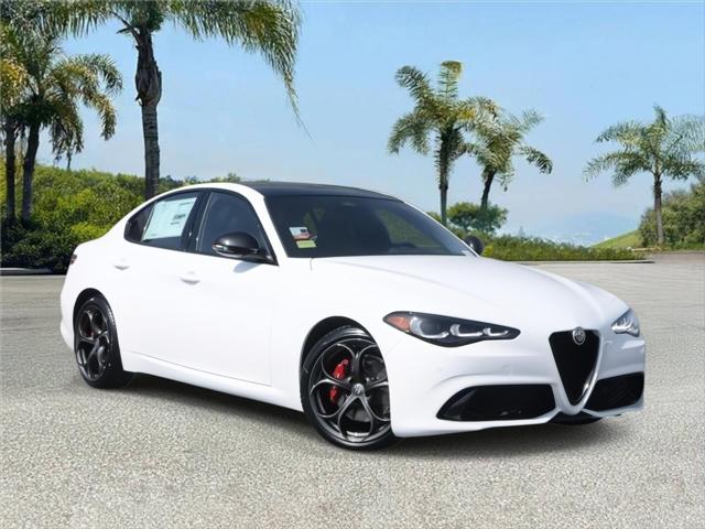 2025 Alfa Romeo Giulia GIULIA TRIBUTO ITALIANO RWD 2025 Alfa Romeo Giulia GIULIA TRIBUTO ITALIANO RWD