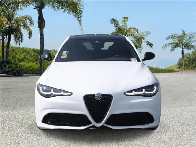 2025 Alfa Romeo Giulia GIULIA TRIBUTO ITALIANO RWD 2025 Alfa Romeo Giulia GIULIA TRIBUTO ITALIANO RWD