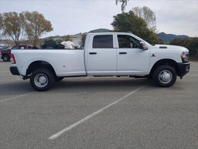 2024 RAM Ram 3500 RAM 3500 TRADESMAN CREW CAB 4X4 8 BOX
