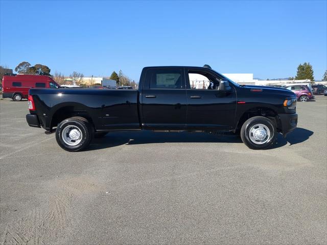 2024 RAM Ram 3500 RAM 3500 TRADESMAN CREW CAB 4X4 8 BOX