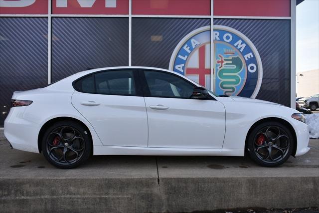 2025 Alfa Romeo Giulia GIULIA TRIBUTO ITALIANO AWD 2025 Alfa Romeo Giulia GIULIA TRIBUTO ITALIANO AWD
