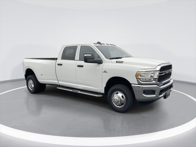 2024 RAM Ram 3500 RAM 3500 TRADESMAN CREW CAB 4X4 8 BOX