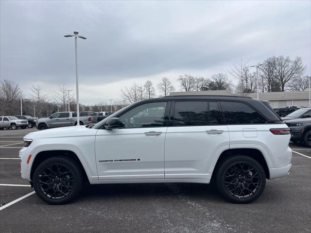 2025 Jeep Grand Cherokee GRAND CHEROKEE SUMMIT 4X4