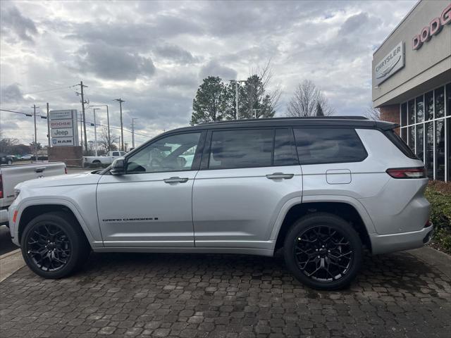 2025 Jeep Grand Cherokee GRAND CHEROKEE L SUMMIT 4X4